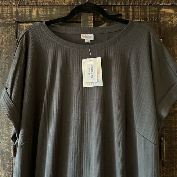 LuLaRoe CHELSEA T-SHIRT DRESS Gray NWT Size 2XL Ribbed with cuff sleeve - Picture 2 of 6